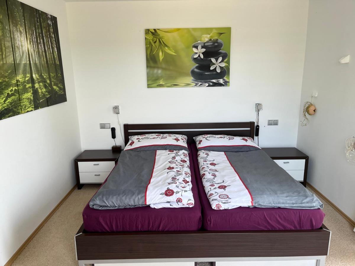 Apartman S Wellness Sluzbami Čerčany Екстериор снимка