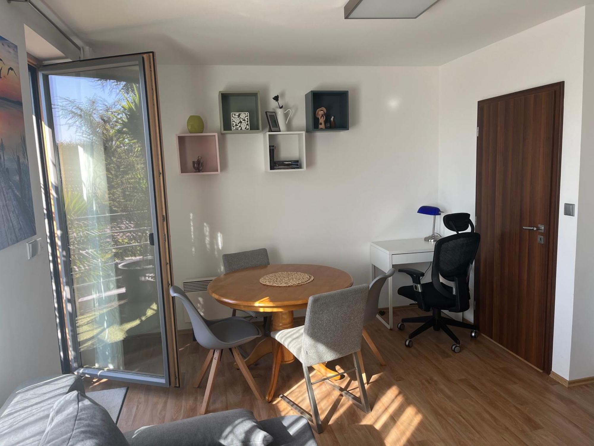 Apartman S Wellness Sluzbami Čerčany Екстериор снимка